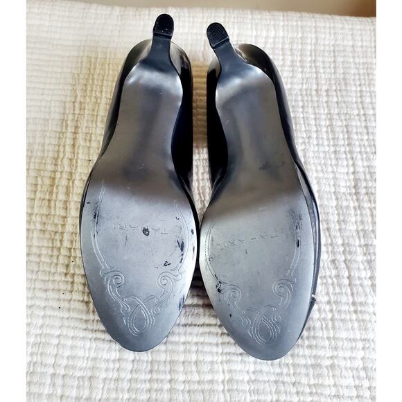 Tahari Laurie Cap Toe Platform Pumps Black Size 7.5 - Picture 6 of 7